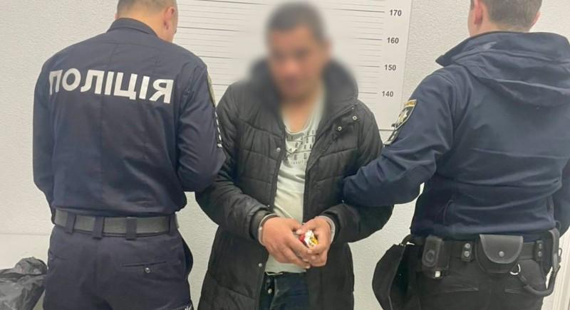 A megyei drámai színház ablakaira lőttek rá Ungváron