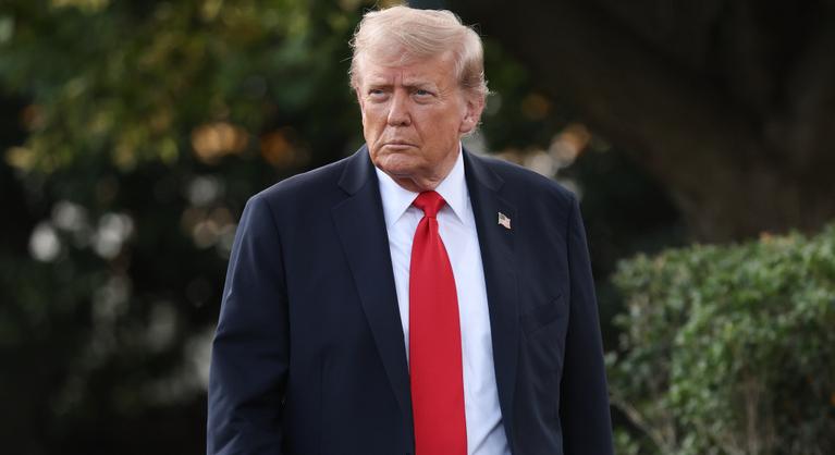 Új összeesküvés-elmélet terjed Donald Trumpról egy festmény miatt