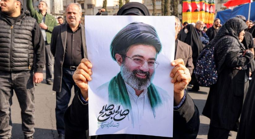 Tízmillió dolláros vérdíj: Washington vadászatot indított Irán legfelső vezetője ellen