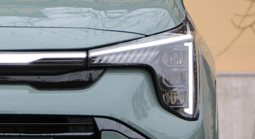 Végsebesség-teszten a legolcsóbb új autó: túlélhető 68 lóerővel a német autópálya?