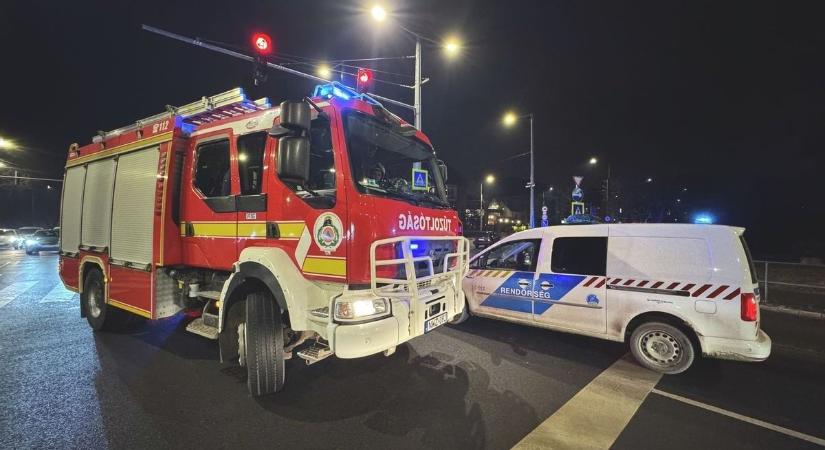 Baleset Debrecenben: három autó karambolozott egy forgalmas csomópontban!