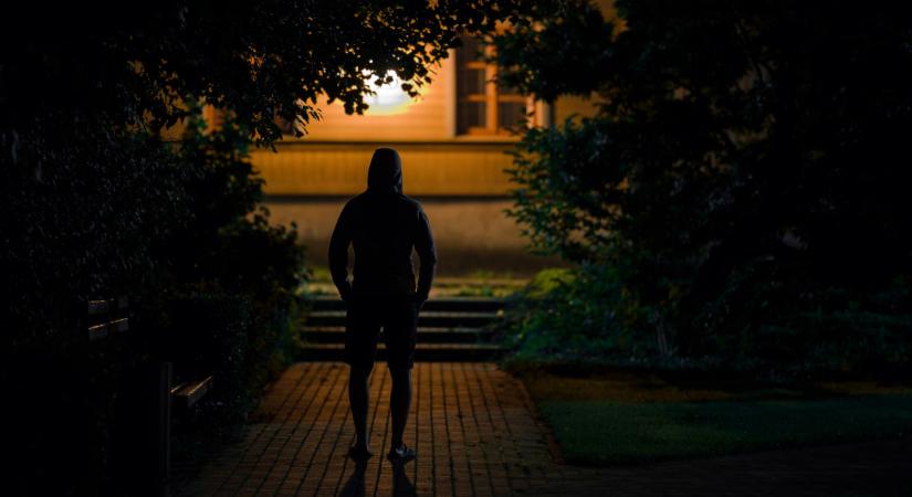 5 jel, hogy betörők figyelik a házadat: ebből egyet se ismernél fel valószínűleg