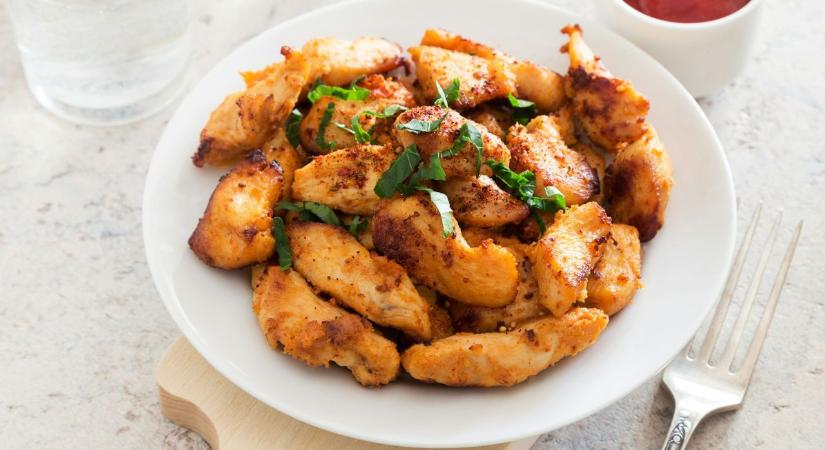 Ettől lesz száraz a csirkemell! Egy lépést sokan már a sütés előtt elrontanak