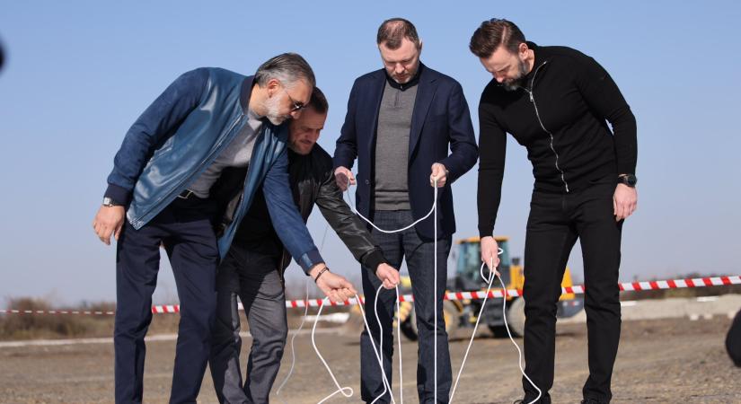 Új nagyszabású beruházás indult Kárpátalján