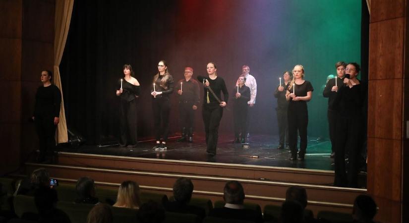 A saját hangunk fontosságáról és a tanúk felelősségéről - rendhagyó március 15-e Szentgotthárdon