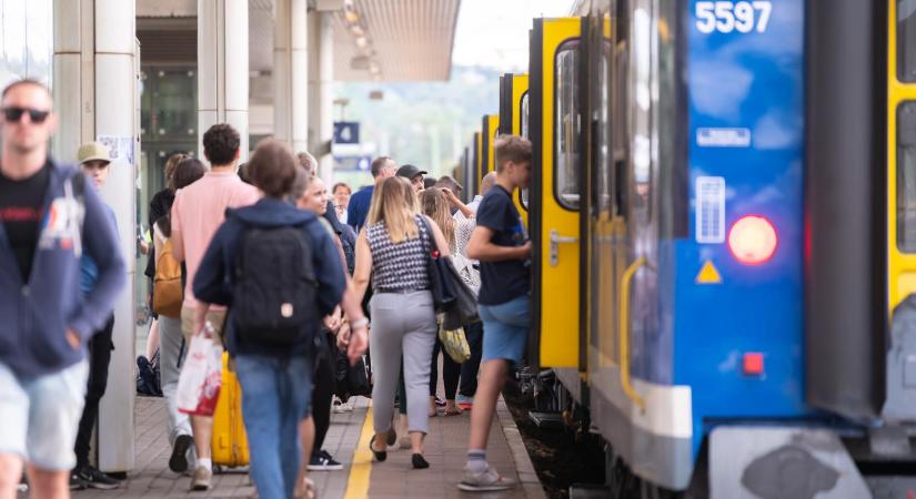 Itt az ünnep, itt vannak a budapesti lezárások
