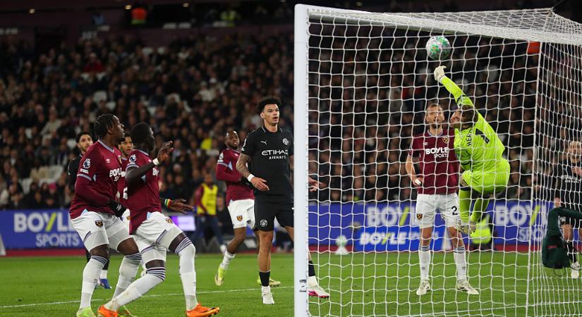 Ronaldinhót idéző gólt szerzett a City játékosa, Guardiola azonban így is foghatja a fejét