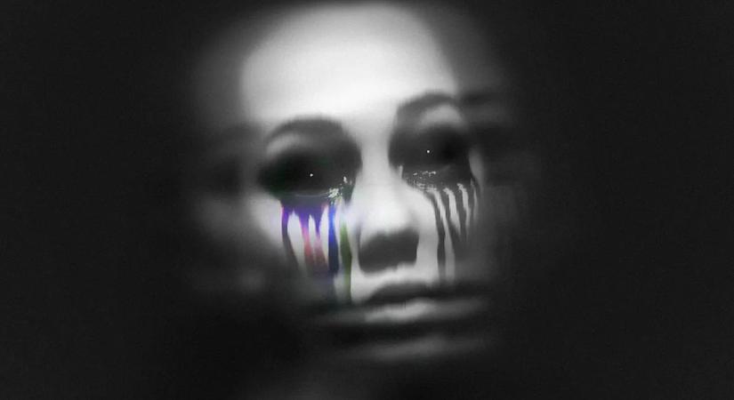 Már csak a saját világában él, mintha újra egyfajta börtönben lenne