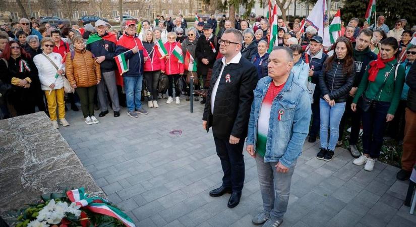 Sokan keltek útra a Békemenetre - cikkünk frissül