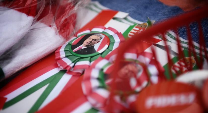 Már gyülekeznek a Békemenet résztvevői – percről percre a március 15-i nemzeti ünnepről