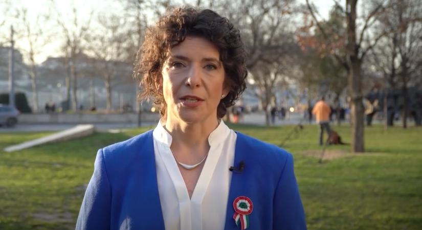 Videón Dobrev Klára március 15-i beszéde a szabad Magyarországért