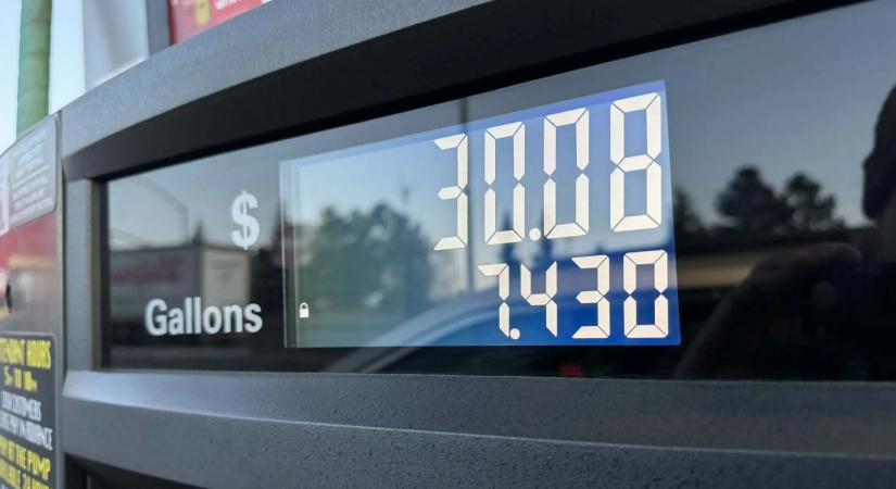 Ennyiért tankolnak most Amerikában!