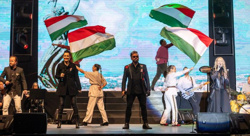 Szállj fel szabad madár - ikonikus dalok a tóparton (galéria)