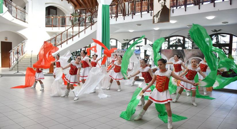 Csenger az ünnep lázában égett