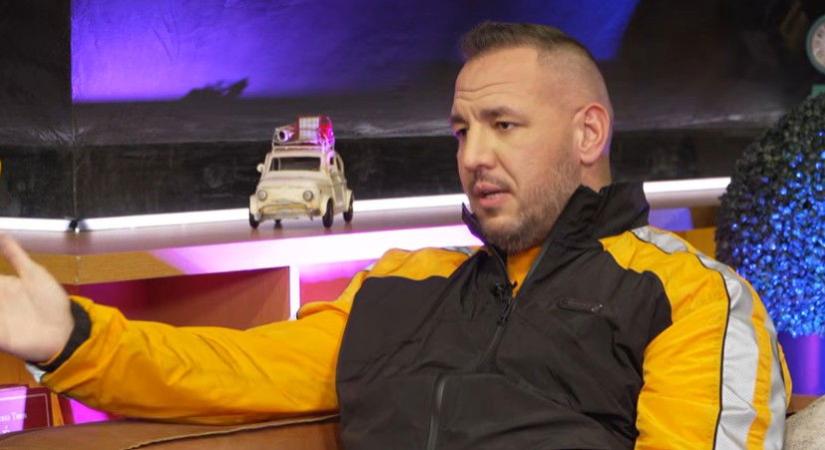 Döbbenetes ami kiderült Curtis és a Fidesz kapcsolatáról a Békemenet előtt