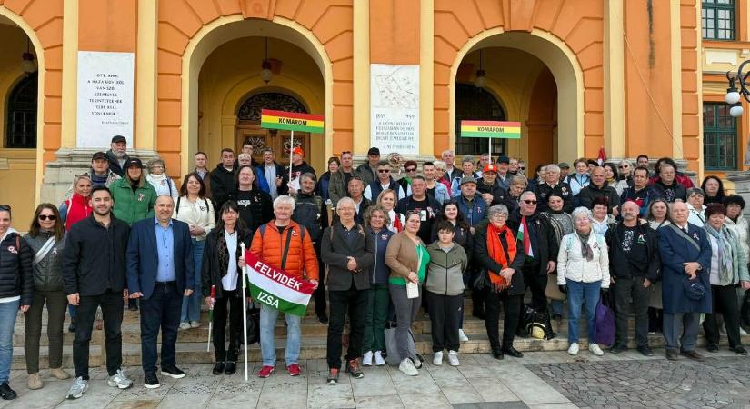 Komárom-Esztergomból is több százan érkeznek a valaha volt legnagyobb békemenetre fotók