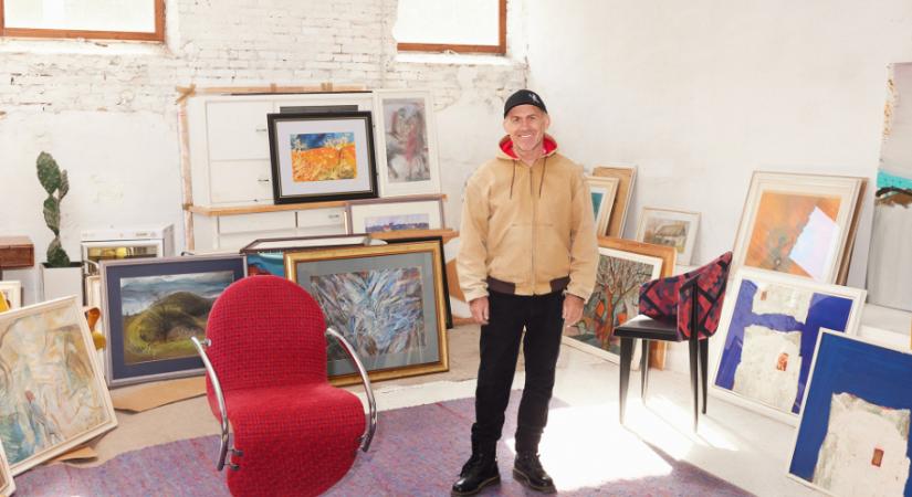 „Olyan ez, mint az aranymosás” – A férfi, aki új életet ad a tárgyaknak