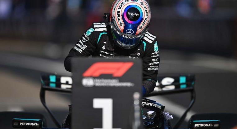 Konduljanak meg a harangok: Antonelli nyerte a Forma-1 Kínai Nagydíját