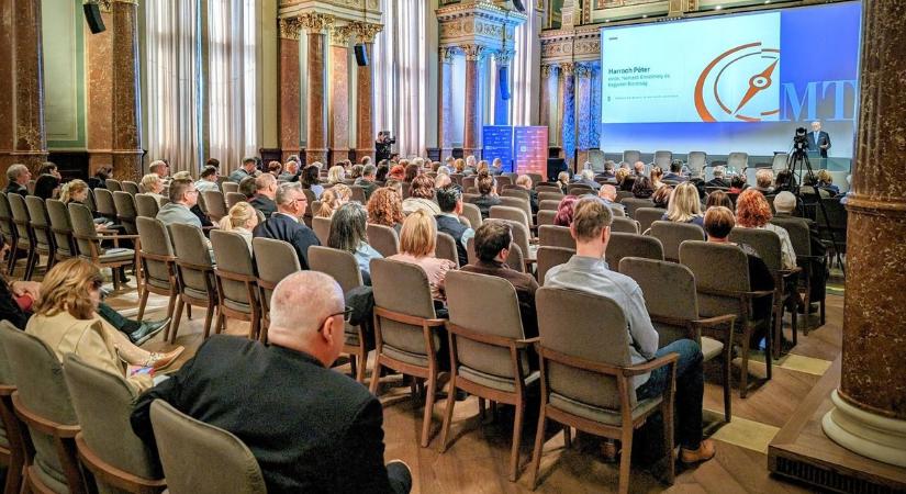 Kódfejtés az arborétumban: rendhagyó történelemórák Perczel Mór szülőhelyén