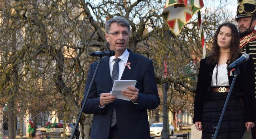 Béke, szabadság, egyetértés – március 15-i megemlékezést tartottak a zalai városban (galéria, videó)