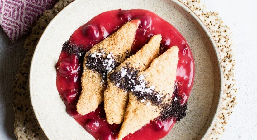 Egy klasszikus, amit nem lehet megunni: mákos derelye meggyszósszal