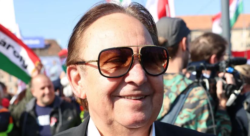 Fásy Ádám a Békemeneten fakadt ki Zelenszkij fenyegetése miatt