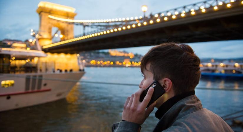 Ez történt: Bejelentették, hogy változás lesz a mobilszámoknál
