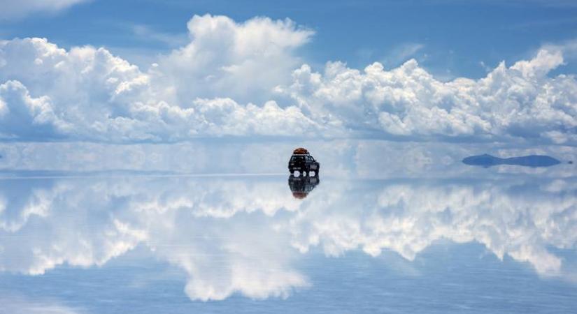 A világ legnagyobb sósíksága igazi bakancslistás hely: ilyen gyönyörű videót ritkán látsz