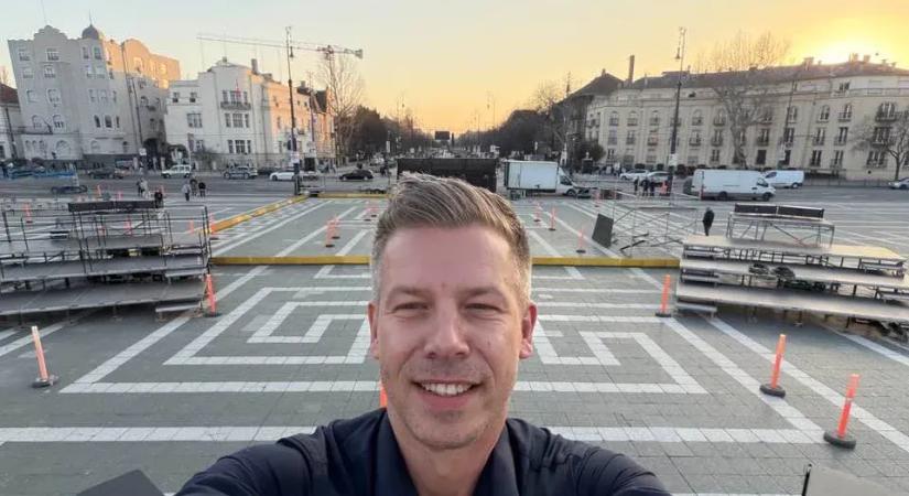 A Pesti Srácok már előre megírta, hogy „bukta” és kevesen voltak a Tisza Nemzeti Menetén