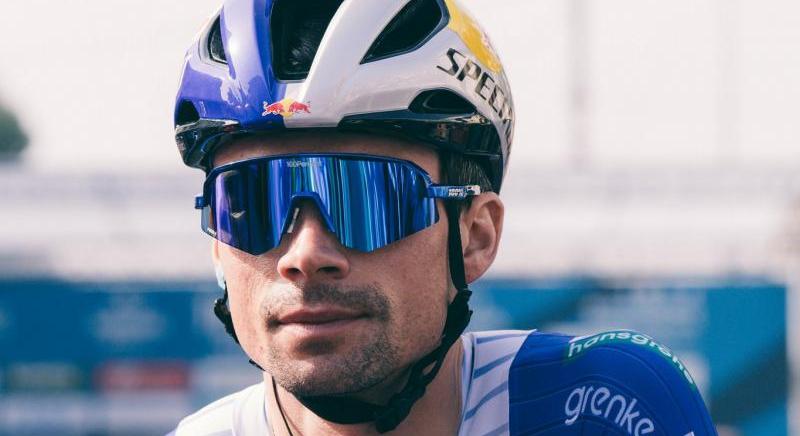 Hrom hnapos sznetet tart Primoz Roglic