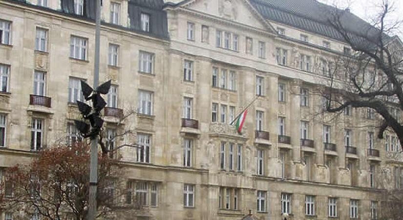 Alig két napig lehet licitálni a Pénzügyminisztérium épületére – kiderült a kikiáltási ár is