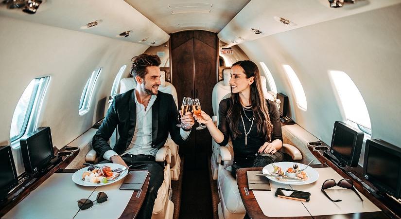 Jön a milliomosok adója: van, aki már menekíti a vagyonát