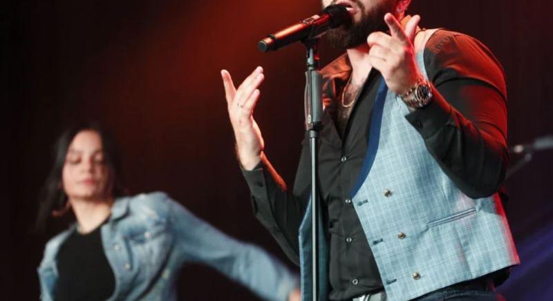 Késsel, baseballütővel és vascsővel támadtak az emberekre G.w.M. bulija után