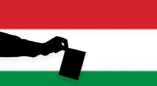 Mai kérdés – Ön szerint Magyar Péter kormányváltást vagy rendszerváltást akar?