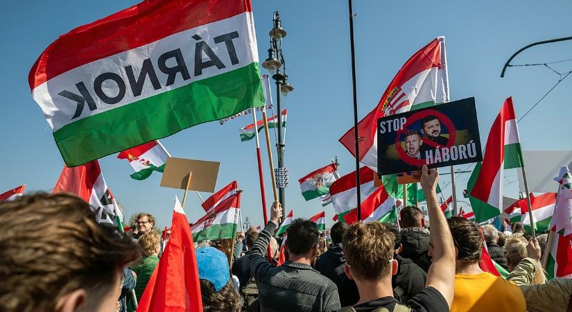 Rétvári a Békemeneten árulta el, hogy Pintér Sándor rajongója lett