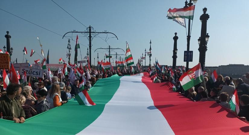 Zalai résztvevők beszámolói minden idők legfontosabb Békemenetéről (képek, videók)