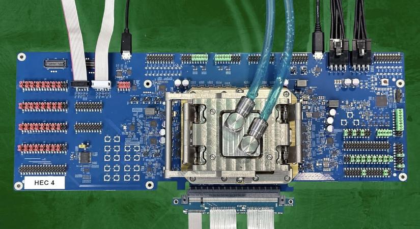 A titok titok marad: ez a szélsebes Intel Heracles chip gondoskodik róla