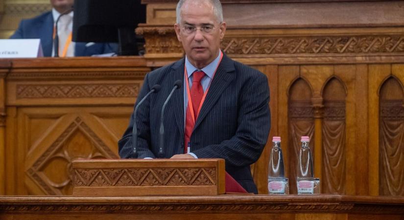 Debrecen háborúra készúl, már óvőhelyeket néznek – Kósa Lajos szerint a város nyilvánvaló katonai célpont