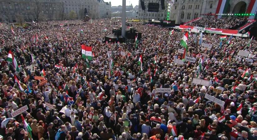 Mutatjuk Orbán Viktor ünnepi beszédét a Békemenetről