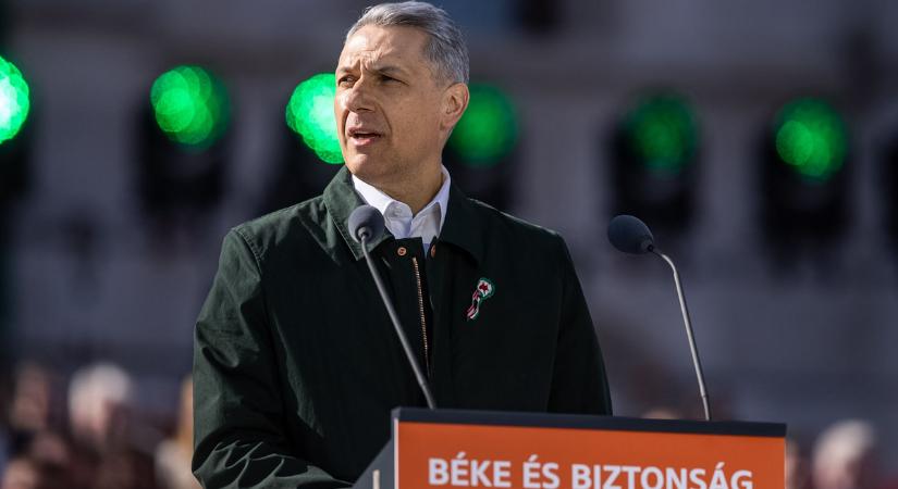 Lázár János elárulta a Lázárinfó 12 pontját