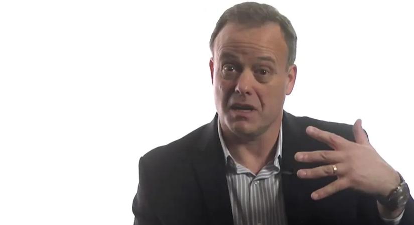 Egykori NASA-űrhajós állítja: hazugságban élünk