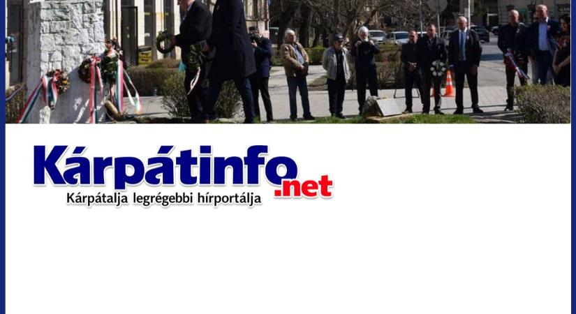 Március 15. Koszorúzás Beregszászban - Legyen béke!