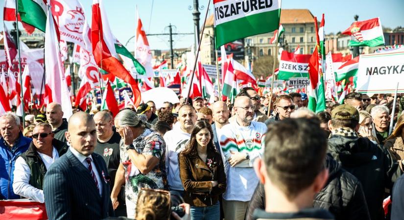 Így nézett ki az idei Békemenet – fotókon a legizgalmasabb pillanatok