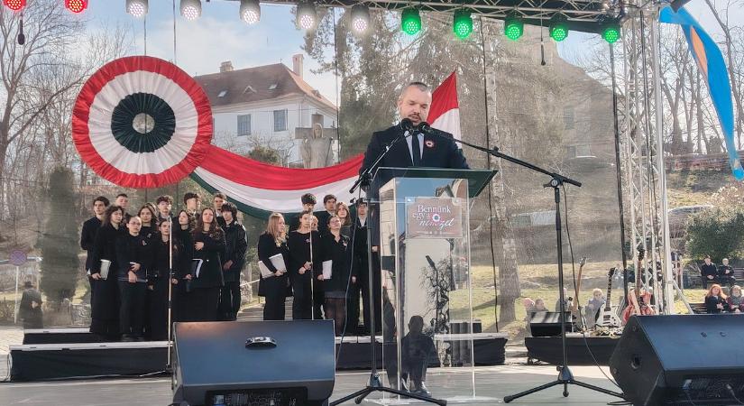 „Bennünk egy a nemzet” – Így emlékeztek Székelyudvarhelyen március 15-re