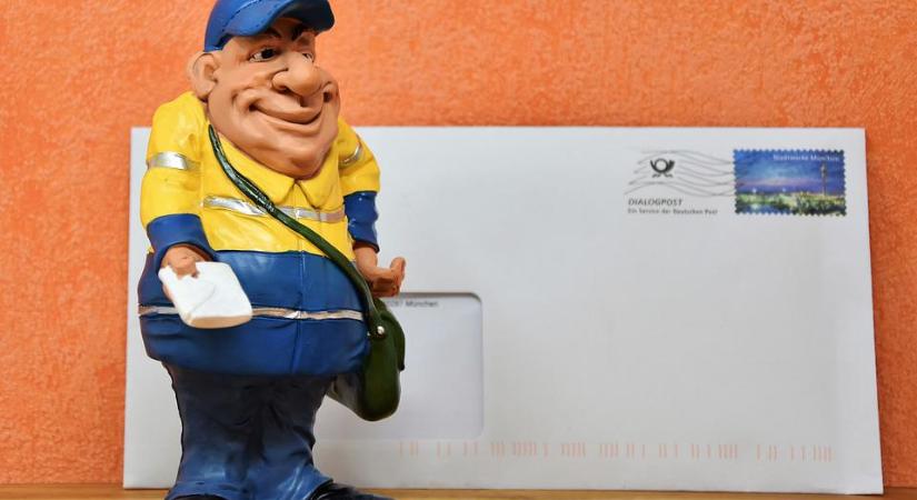 A posta díjat vezetett be a vámnyilatkozat elkészítéséért