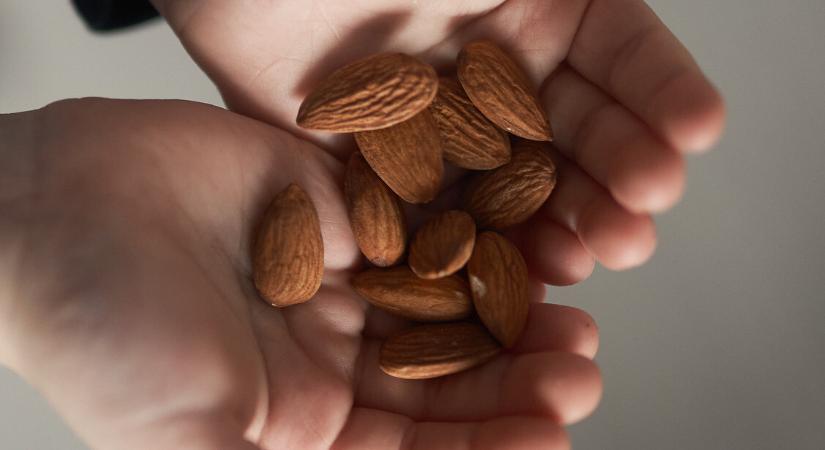 Nem hinnéd, de ilyen jót tesz a mandula a szervezettel – Ennyit egyél belőle naponta