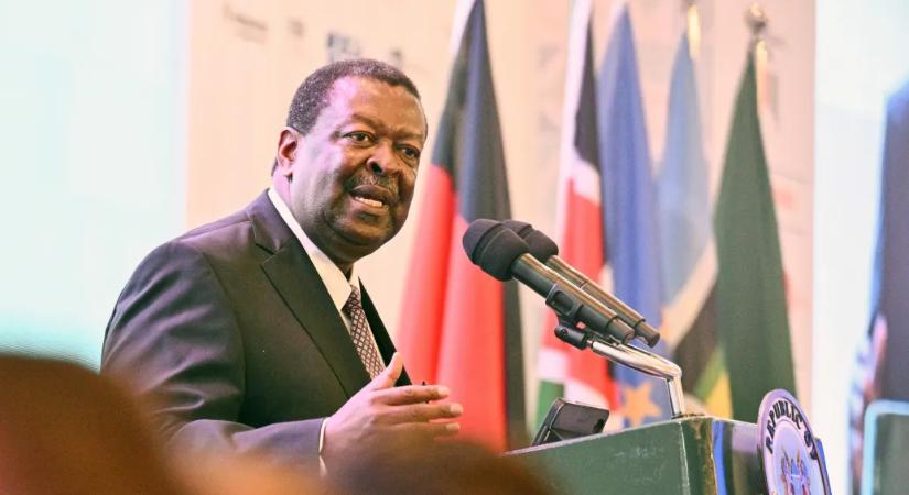 Moszkvába utazik a kenyai külügyminiszter, hogy leállítsa a kenyai állampolgárok orosz hadseregbe történő illegális toborzását