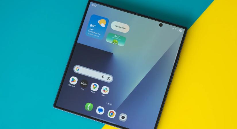Extra széles hajlítható telefont készíthet a Samsung