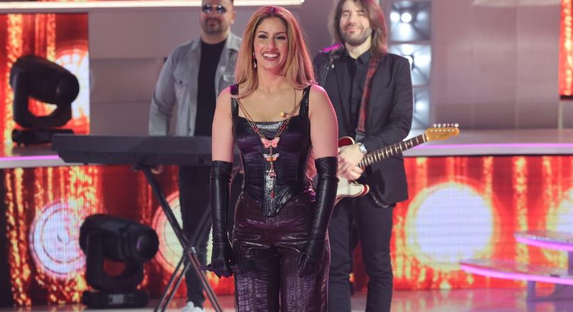 Kitüntették Radics Gigit, így reagált az énekesnő