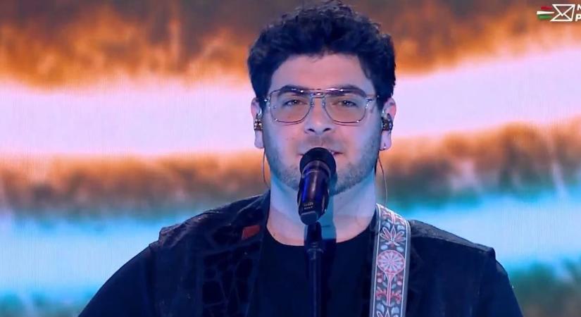 Gitárok a maximumon: Beretka Ádám metálba mártotta a Színeket A Dal színpadán